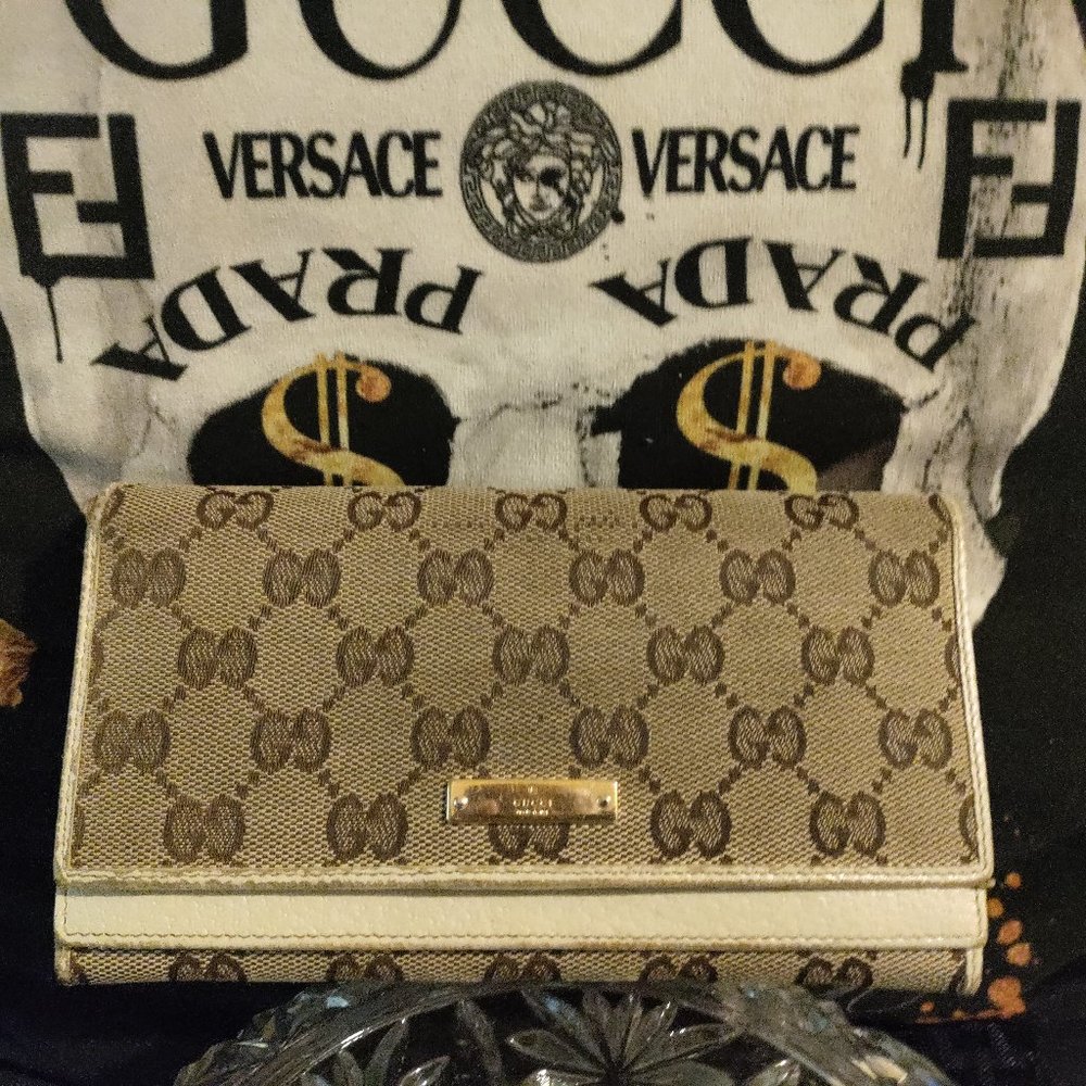 GUCCI GG DOUBLE FLAP LONG  WALLET!